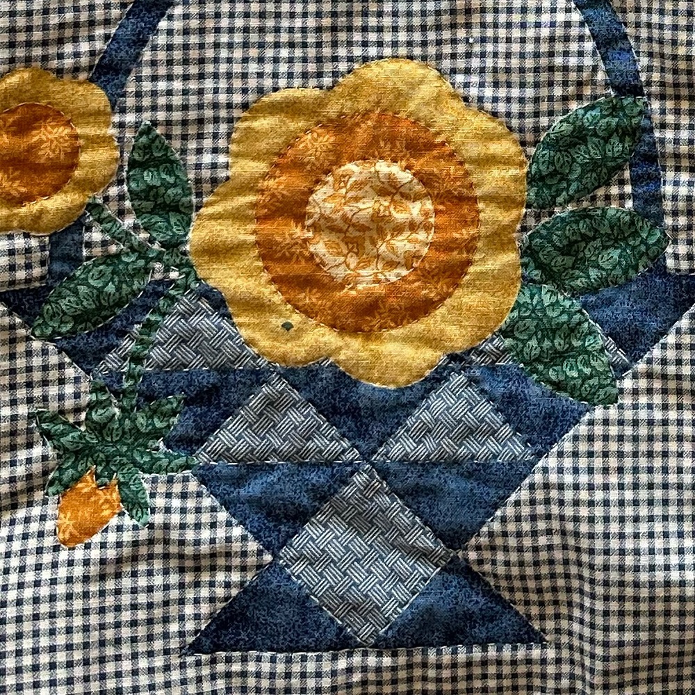 Vintage patchwork Vest - Picture 3 of 3